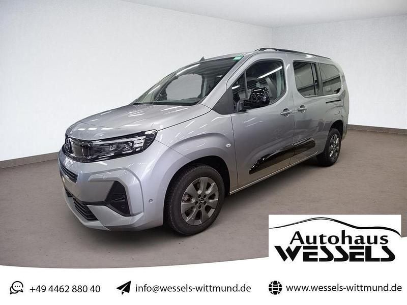 Grau Gebraucht 2024 Opel Combo Life S Van / Kleinbus | 28.950 € (Teuer) - Bild 1/4
