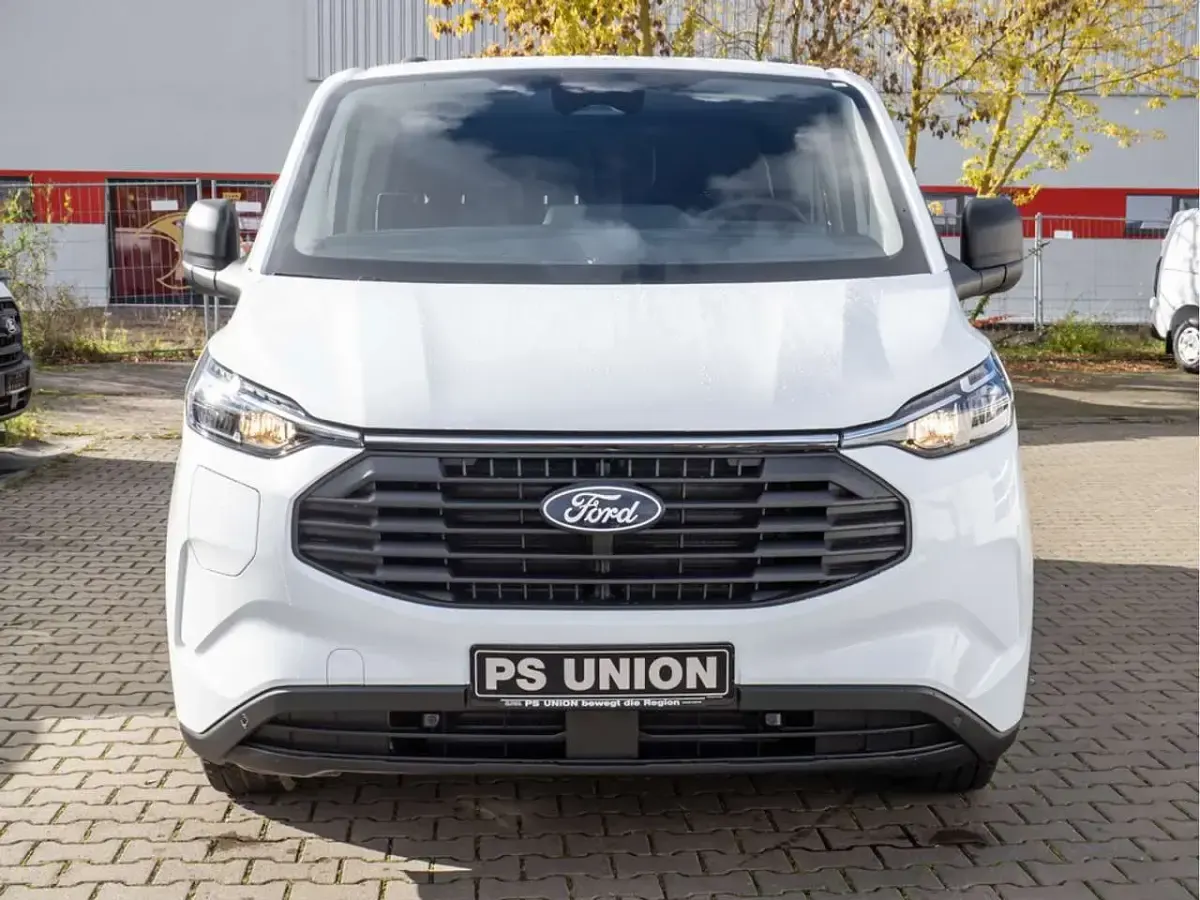 Neu Ford Transit Custom Trend 232 PS (170 kW) 2025 Frozen white Limousine