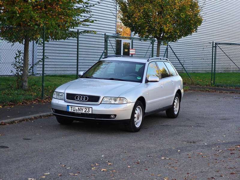 Silber Gebraucht 1999 Audi A4 Kombi | 3.370 € (Fairer Preis) - Bild 1/4