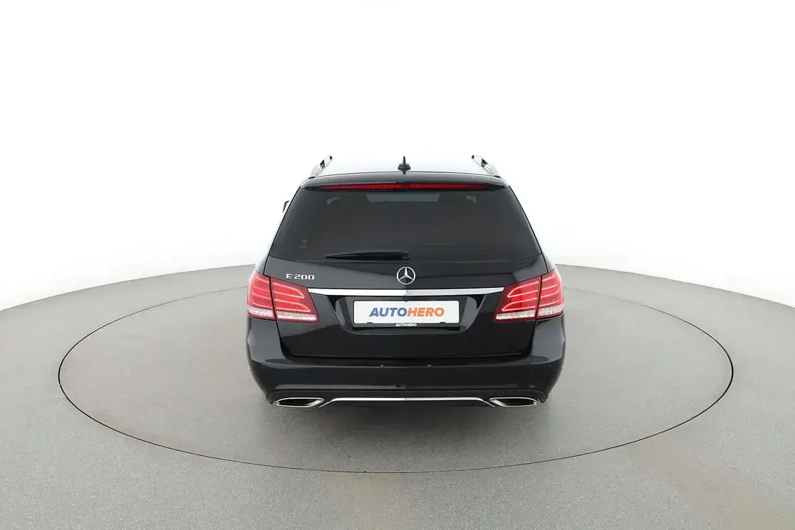 Gebraucht Mercedes E200 Avantgarde 184 PS (135 kW) 2016 Schwarz Kombi