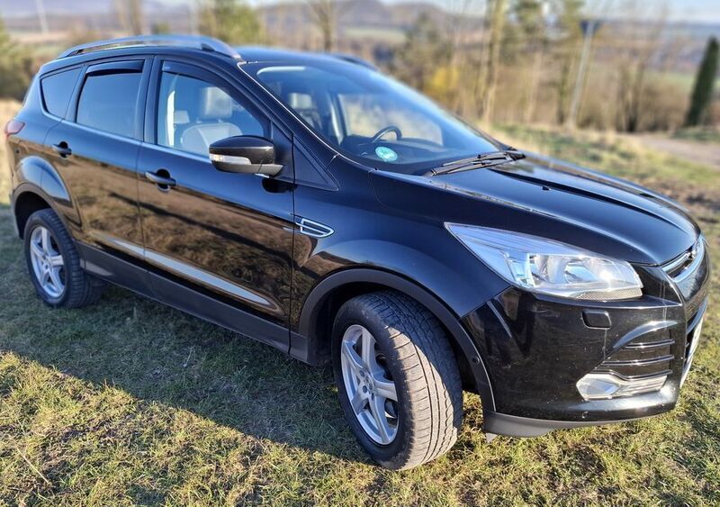 Schwarz Gebraucht 2016 Ford Kuga Titanium SUV | 11.600 € (Fairer Preis) - Bild 1/4