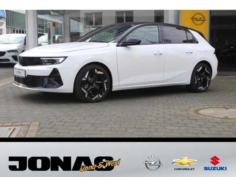 Weiß Gebraucht 2023 Opel Astra GSe Limousine | 34.990 € - Bild 1/3