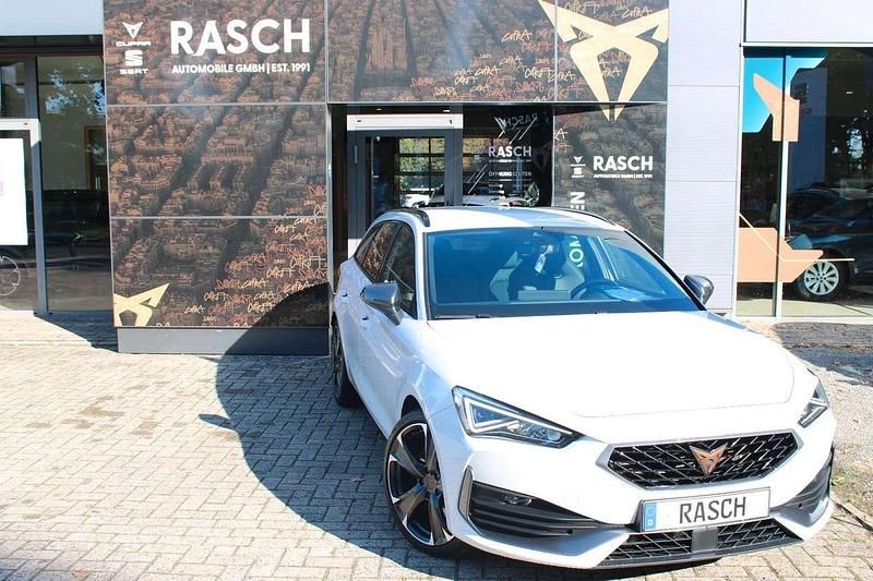 Gebraucht Cupra Leon VZ 245 PS (180 kW) 2022 White (metallic) Kombi