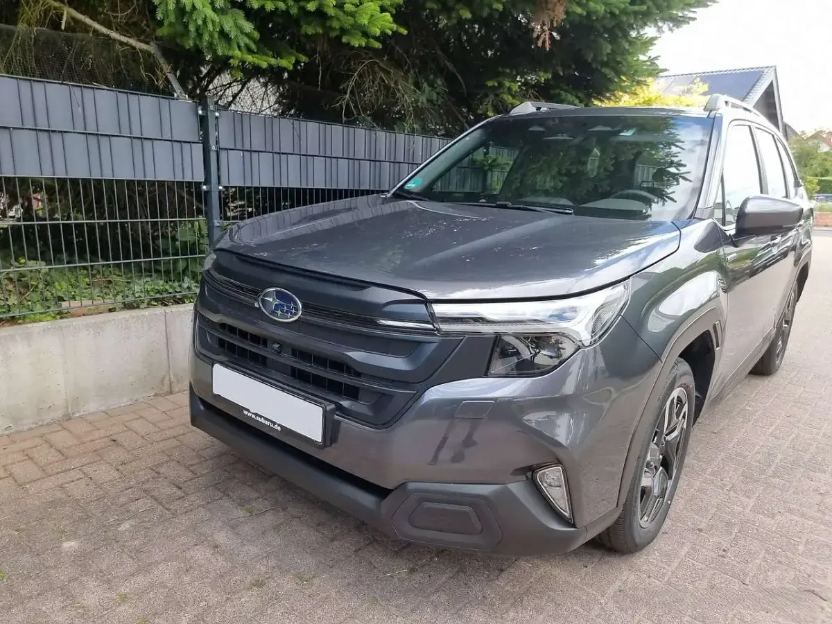 Gebraucht Subaru Forester Exclusive+ 136 PS (100 kW) 2025 Grau SUV