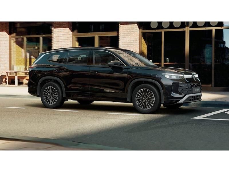 Gebraucht VW Tayron Life 150 PS (110 kW) 2025 Grenadillschwarz metallic SUV