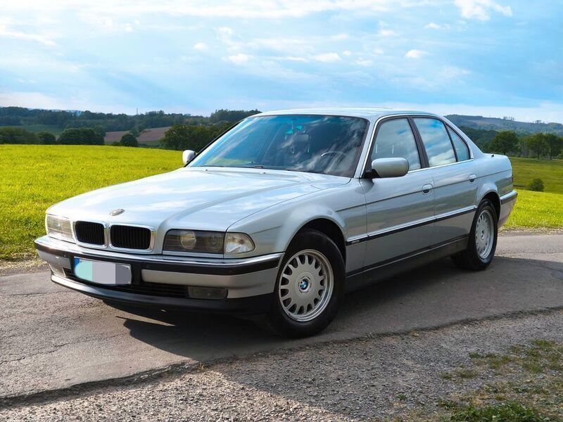 Silber Gebraucht 1995 BMW 730 Basis Limousine | 7.200 € - Bild 1/4
