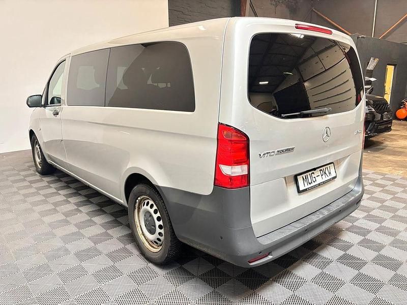 Gebraucht Mercedes Vito 163 PS (119 kW) 2021 Silber Van
