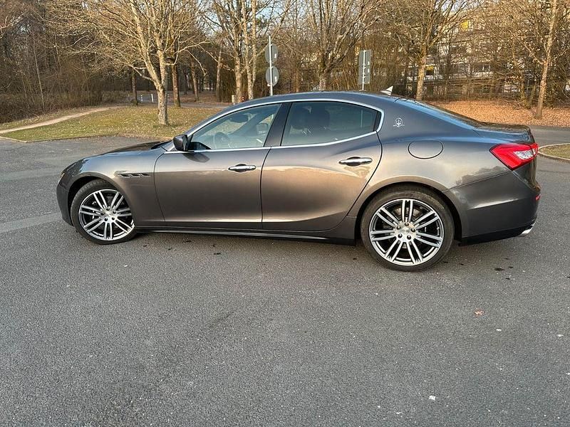 Gebraucht Maserati Ghibli 275 PS (202 kW) 2015 Grau Limousine