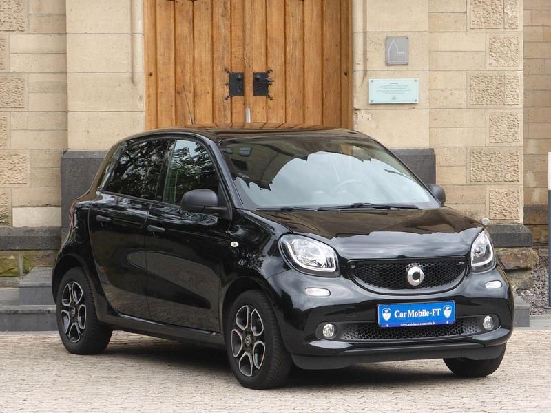 Schwarz Gebraucht 2019 Smart ForFour Passion Kleinwagen | 11.950 € (Fairer Preis) - Bild 1/4