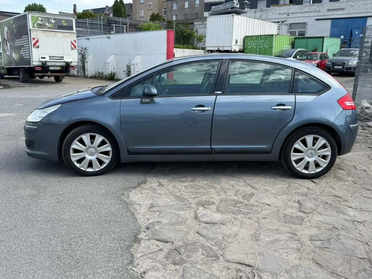 Gebraucht Citroën C4 140 PS (102 kW) 2005 Blau Limousine