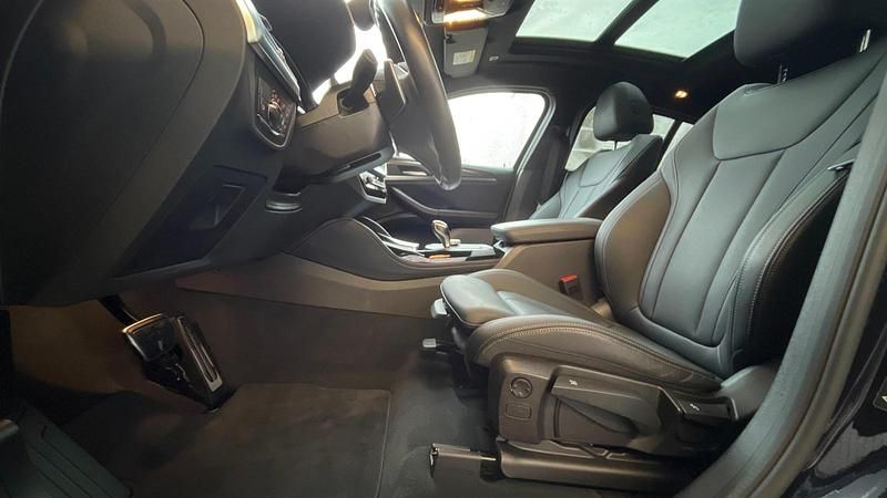 Gebraucht BMW X4 Efficient Dynamics 245 PS (180 kW) 2024 Carbonschwarz metallic SUV