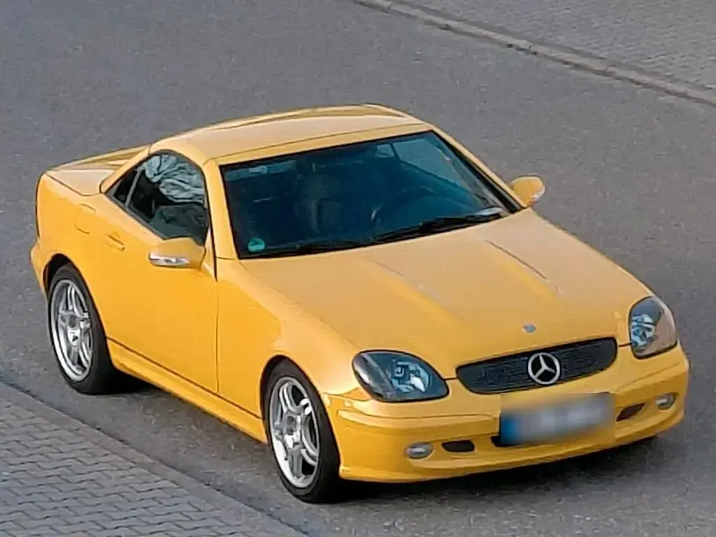 Gebraucht Mercedes SLK320 218 PS (160 kW) 2001 Gelb Cabrio