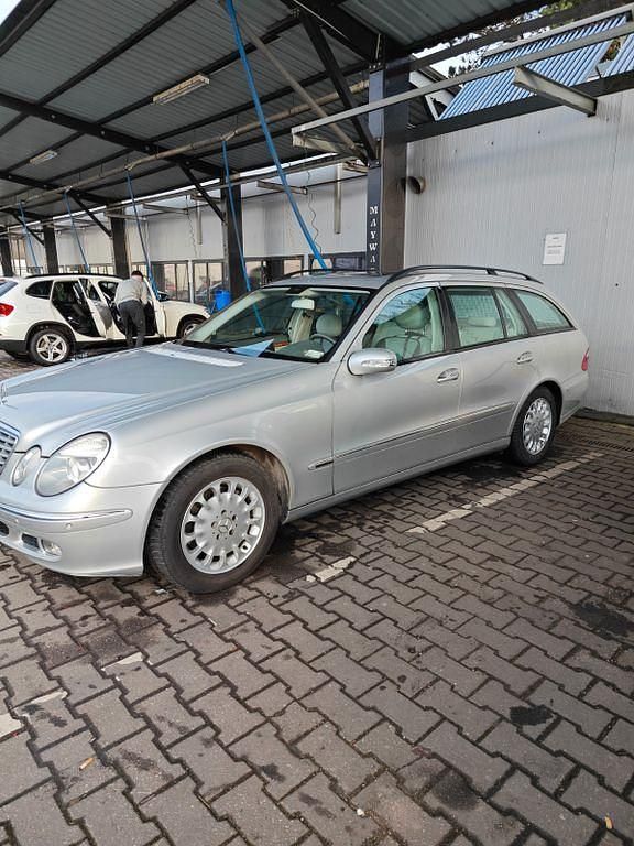 Gebraucht Mercedes 320 204 PS (150 kW) 2004 Schwarz Kombi