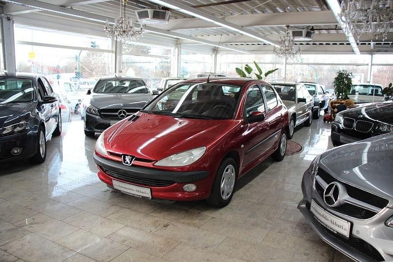 Gebraucht Peugeot 206 75 PS (55 kW) 2002 Rot Limousine