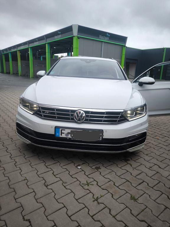 Weiß Gebraucht 2015 VW Passat Kombi | 10.700 € (Fairer Preis) - Bild 1/4