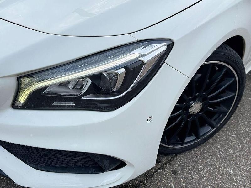 Gebraucht Mercedes CLA200 AMG line 136 PS (100 kW) 2016 Weiß Limousine