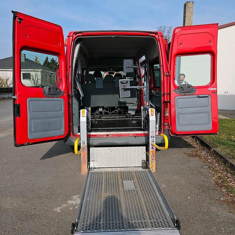 Gebraucht Ford Tourneo 2010 Rot Van / Kleinbus