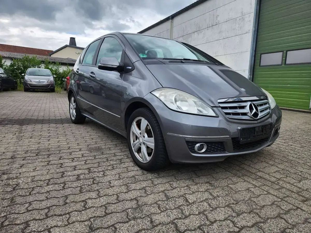 Gebraucht Mercedes A180 Elegance 116 PS (85 kW) 2009 Other Limousine