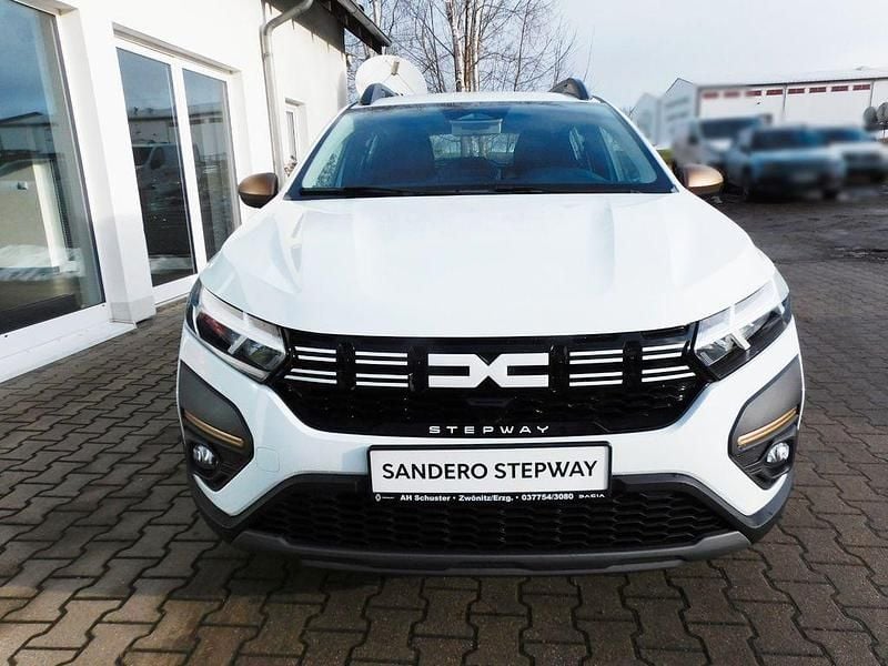 Neu Dacia Sandero Extreme 91 PS (66 kW) 2026 Weiß Limousine