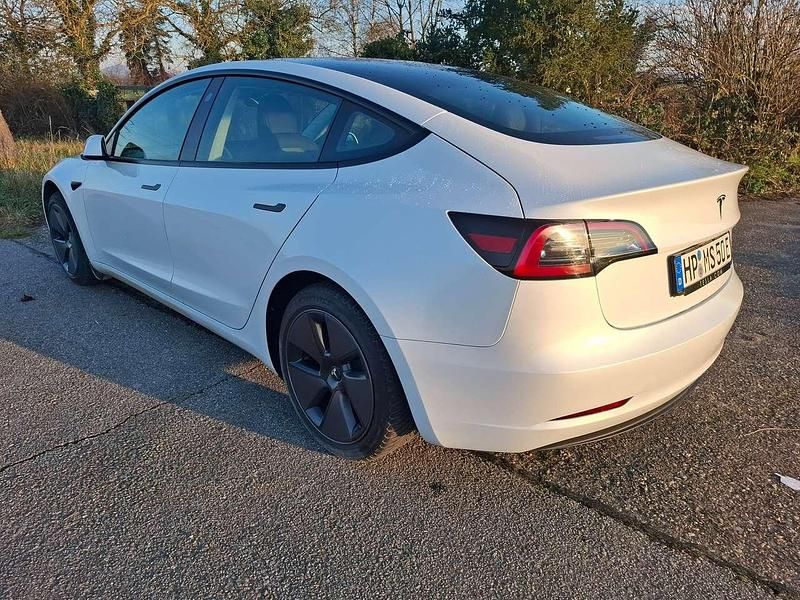 Gebraucht Tesla Model 3 RWD 208 kW (283 PS) 2023 Weiß Limousine