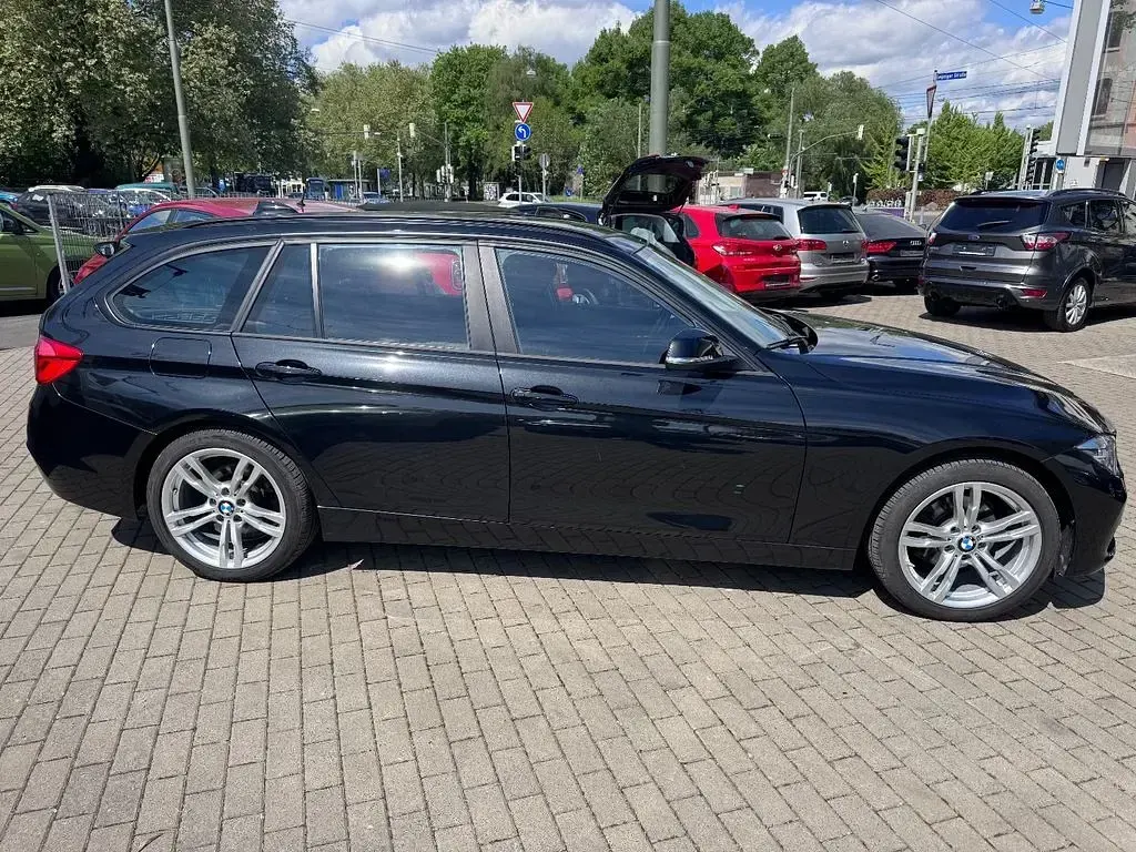 Gebraucht BMW 318 Advantage 150 PS (110 kW) 2017 Schwarz Kombi