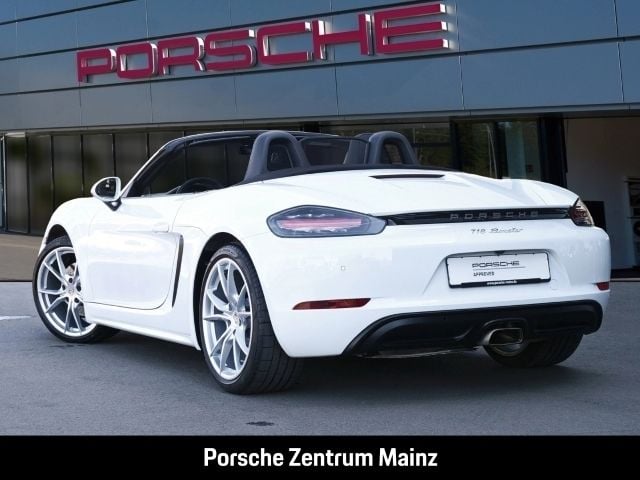 Gebraucht Porsche 718 Boxster 300 PS (220 kW) 2024 Weiß Cabrio