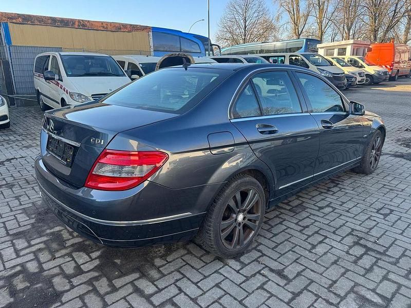 Gebraucht Mercedes C220 170 PS (125 kW) 2010 Grau Limousine