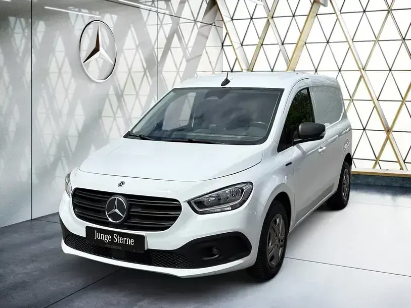 Gebraucht Mercedes eCitan 89 kW (122 PS) 2025 Arktikweiß Van / Kleinbus