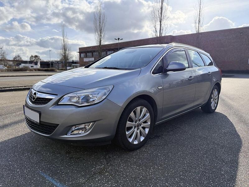 Gebraucht Opel Insignia 125 PS (91 kW) 2011 Silber Limousine