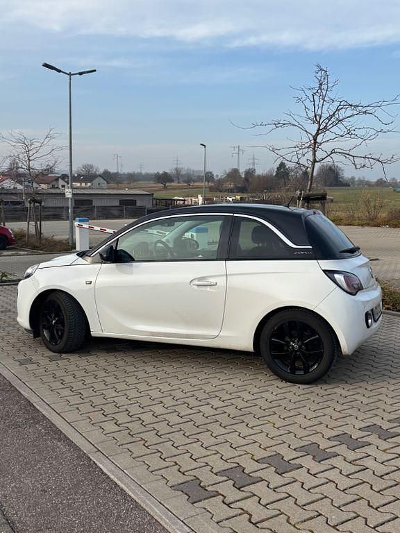 Gebraucht Opel Adam 69 PS (50 kW) 2013 Weiß Kleinwagen