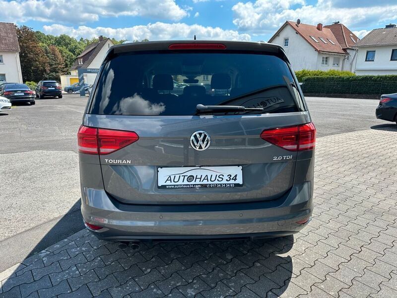 Gebraucht VW Touran Highline 150 PS (110 kW) 2016 Grau (pepper grey metallic) Van / Kleinbus