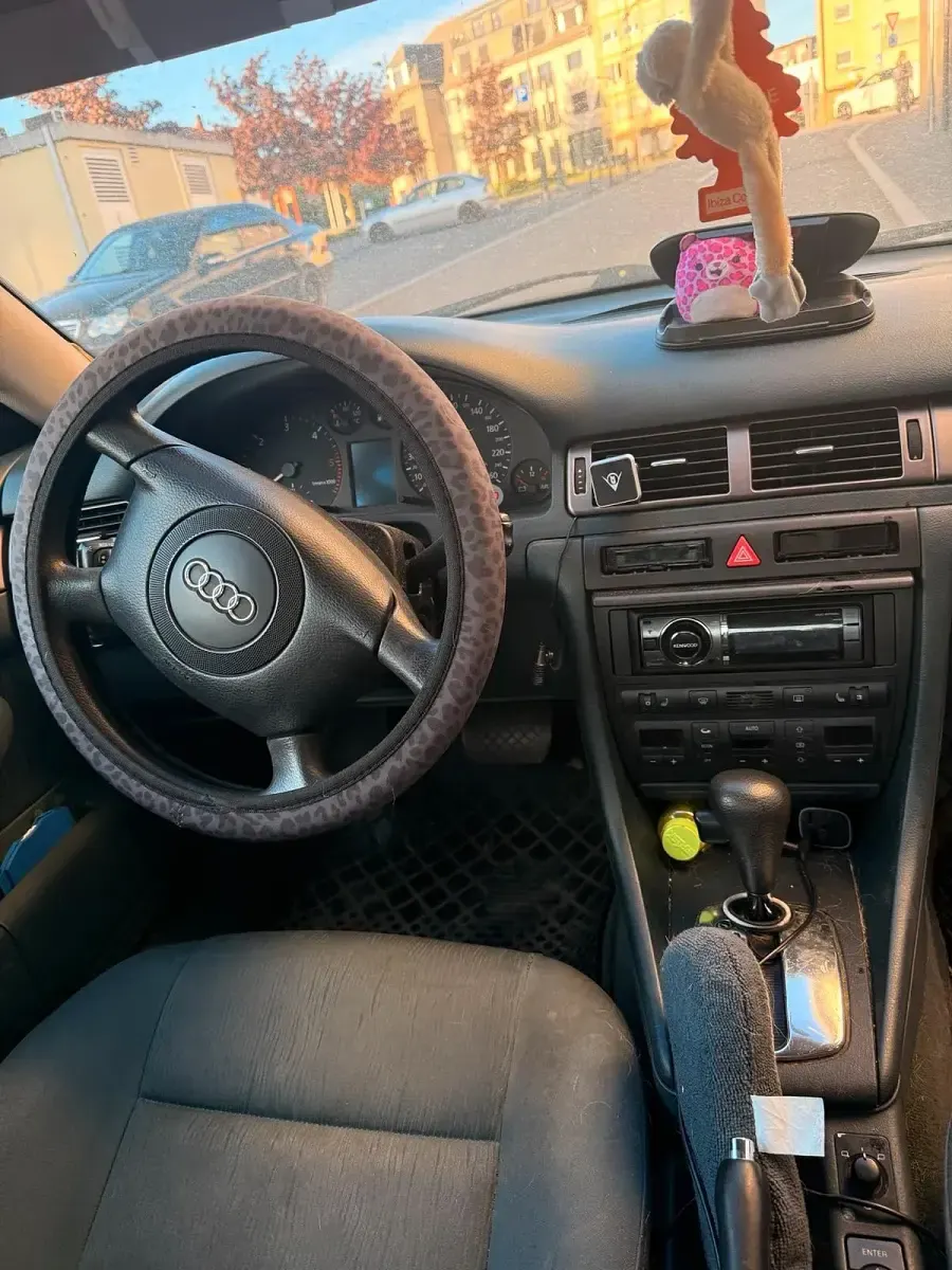 Używany Audi A6 110 KM (80 kW) 1997 Zielony Sedan/Limuzyna