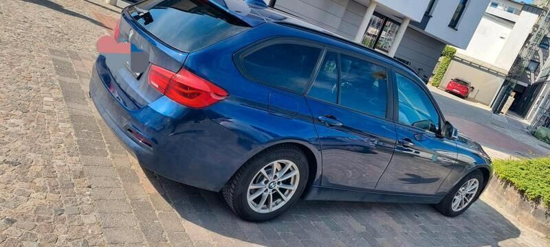 Blau Gebraucht 2018 BMW 318 Advantage Kombi | 13.700 € (Guter Preis) - Bild 1/4