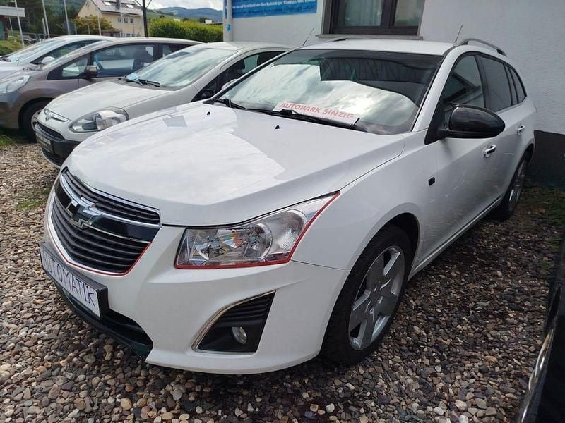 Weiß Gebraucht 2013 Chevrolet Cruze LTZ Kombi | 7.299 € (Etwas zu teuer) - Bild 1/4