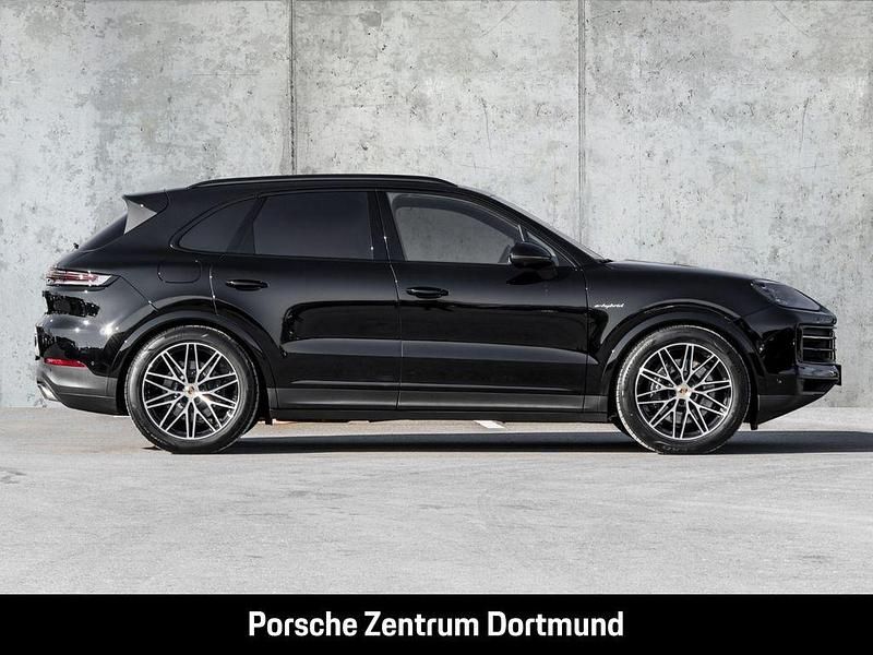Gebraucht Porsche Cayenne 470 PS (345 kW) 2023 Schwarz SUV