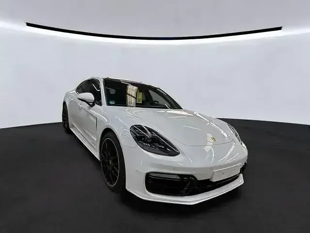 Gebraucht Porsche Panamera GTS Sport 460 PS (338 kW) 2018 Weiß Kleinwagen