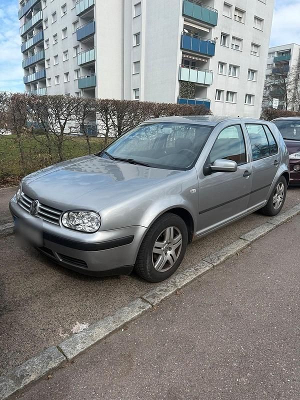 Gebraucht VW Golf IV 90 PS (66 kW) 2001 Silber Limousine
