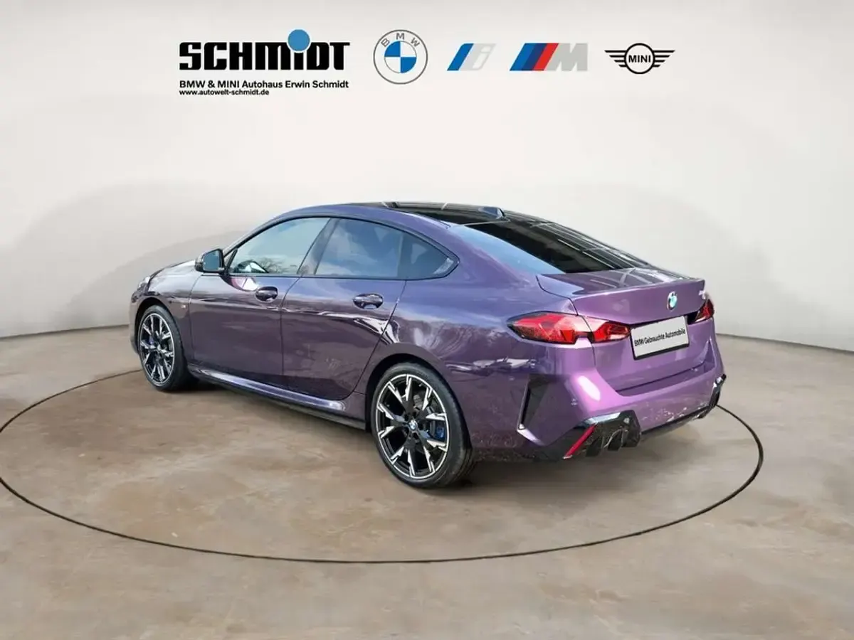 Gebraucht BMW 220 M Sport 163 PS (119 kW) 2024 Thundernight metallic Coupé