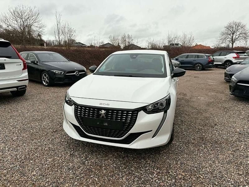 Gebraucht Peugeot 208 Allure 101 PS (74 kW) 2023 Weiß Kleinwagen