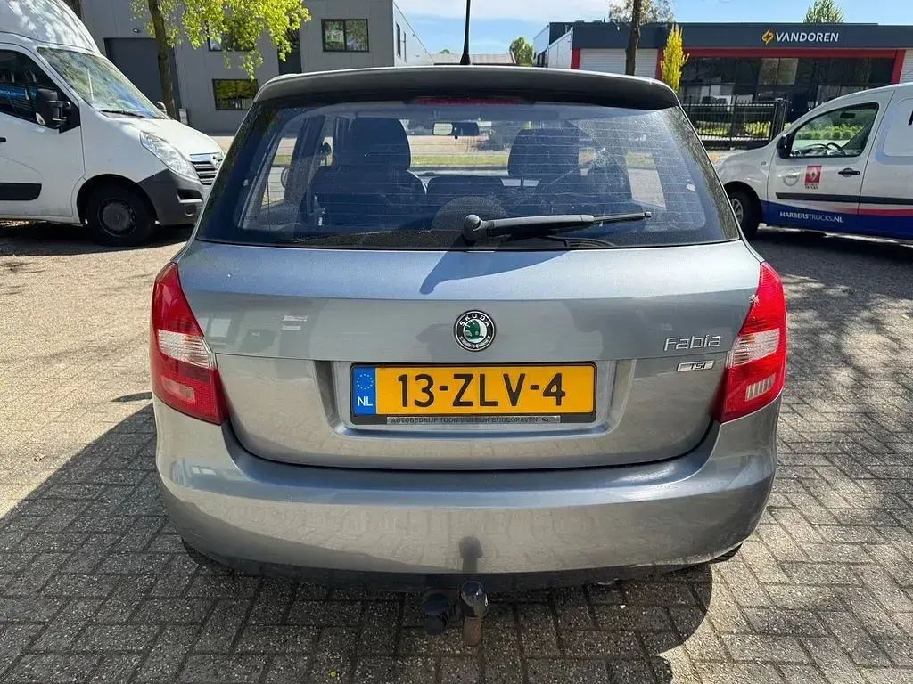 Gebraucht Skoda Fabia 86 PS (63 kW) 2013 Grau Limousine