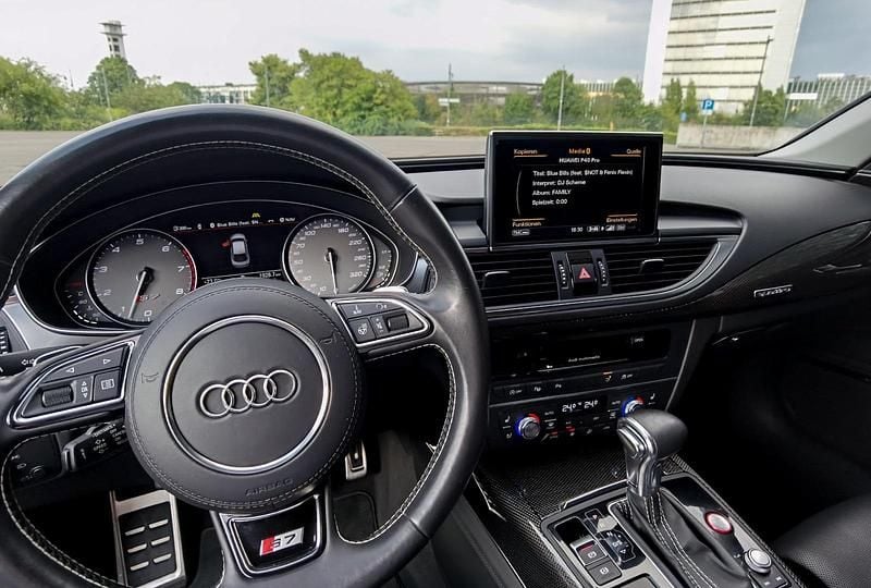 Gebraucht Audi S7 Comfort 420 PS (308 kW) 2014 Schwarz Kleinwagen