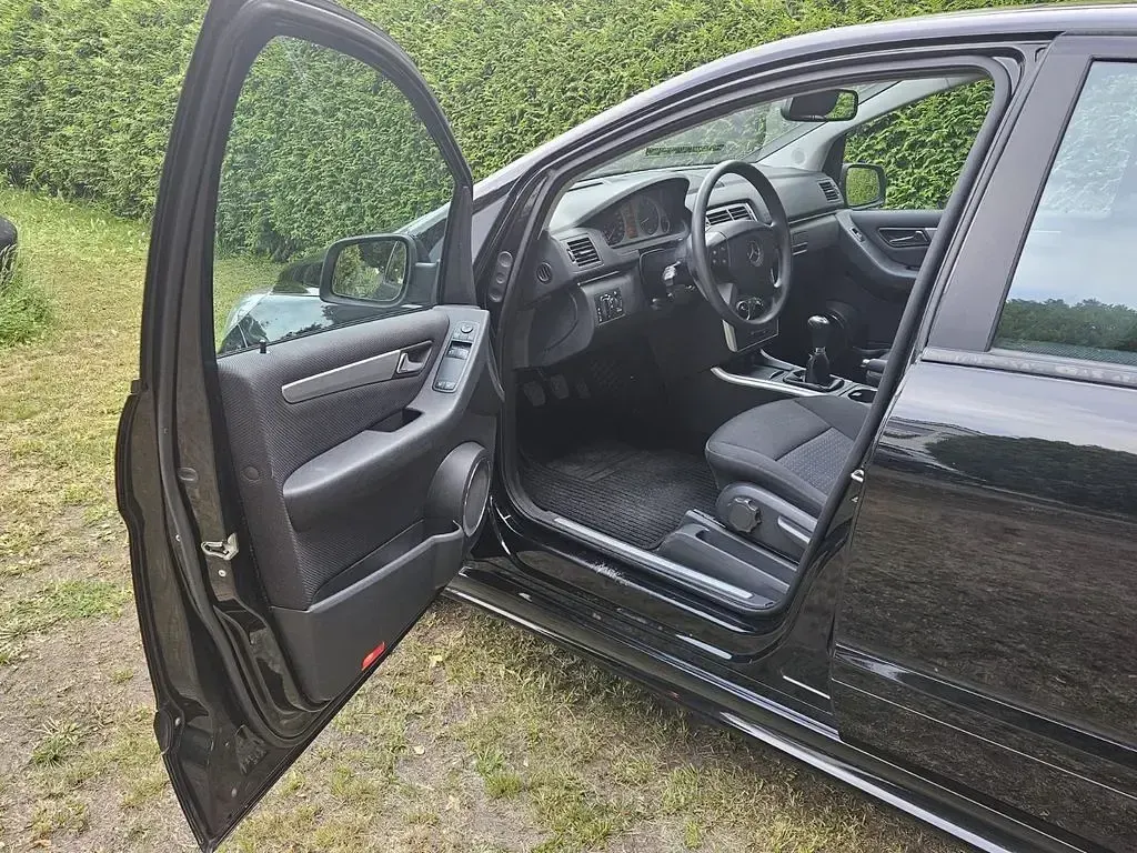 Gebraucht Mercedes B160 95 PS (69 kW) 2010 Schwarz Van / Kleinbus