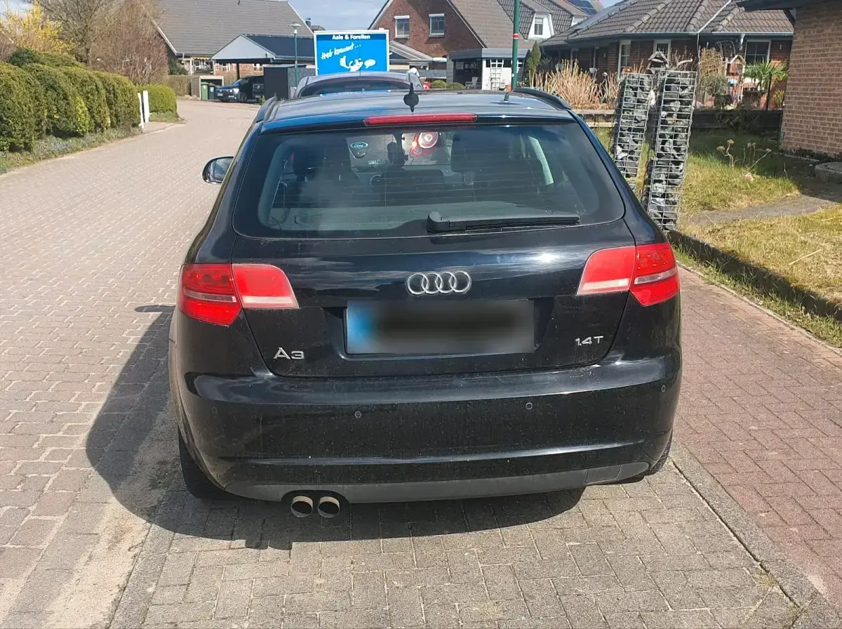 Używany Audi A3 125 KM (91 kW) 2010 Czarny Hatchback