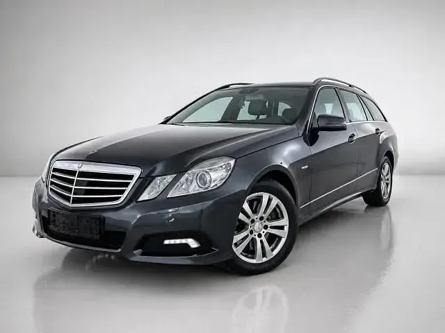 Usata Mercedes E350 231 CV (169 kW) 2009 Grigio Station wagon