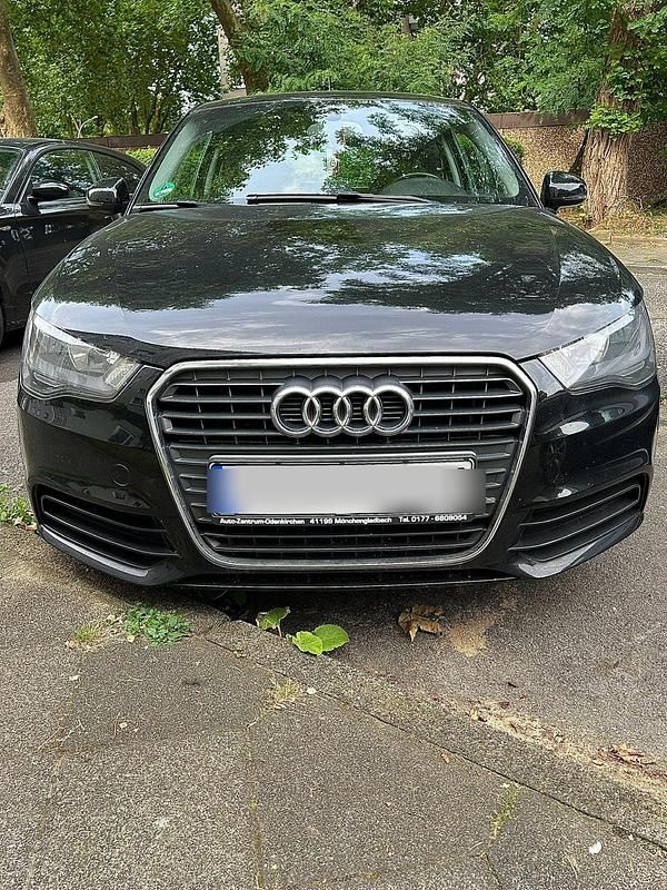 Schwarz Gebraucht 2011 Audi A1 Kleinwagen | 4.400 € (Fairer Preis) - Bild 1/4