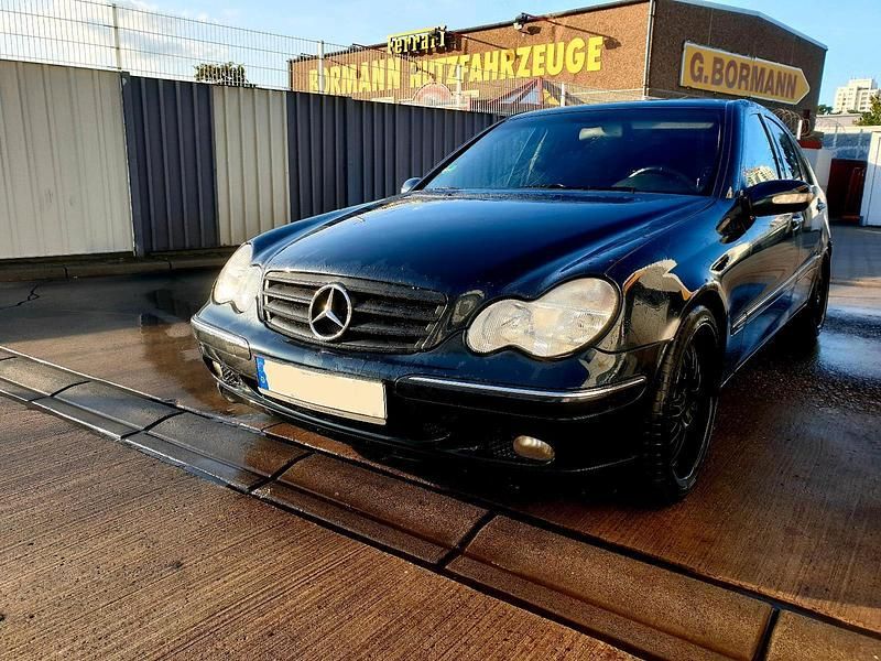 Blau Gebraucht 2003 Mercedes C240 Limousine | 2.450 € (Superpreis) - Bild 1/4