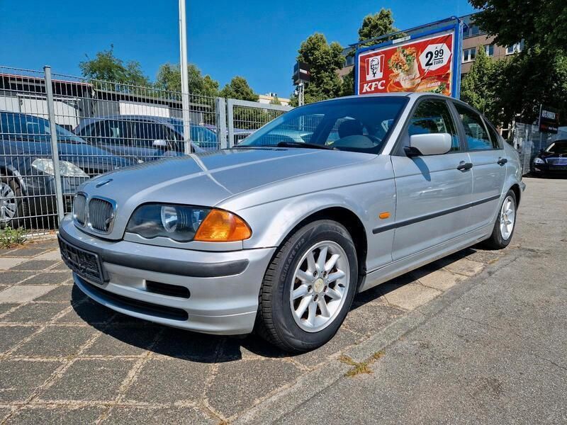 Silber Gebraucht 2000 BMW 316 Limousine | 2.490 € - Bild 1/4