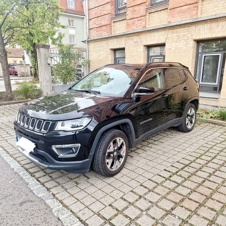 Gebraucht Jeep Compass Limited 170 PS (125 kW) 2018 Schwarz SUV