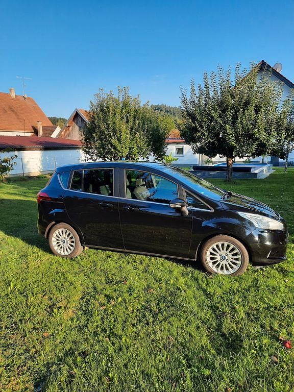 Schwarz Gebraucht 2013 Ford B-MAX Titanium Van / Kleinbus | 6.300 € (Guter Preis) - Bild 1/4