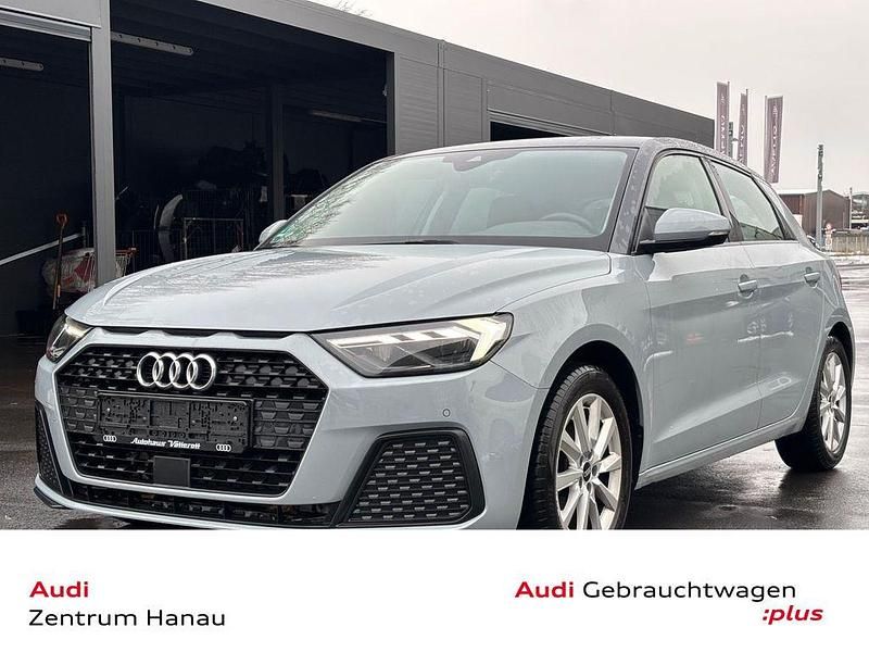 Pfeilgrau perleffekt Gebraucht 2020 Audi A1 Sportback Design Kleinwagen | 16.999 € (Fairer Preis) - Bild 1/4